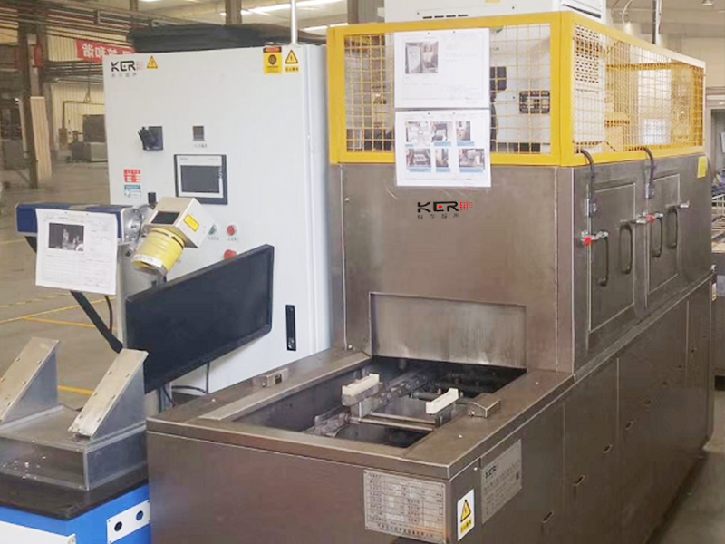 自動(dòng)真空碳?xì)淝逑礄C(jī)其使用功能更加清晰！